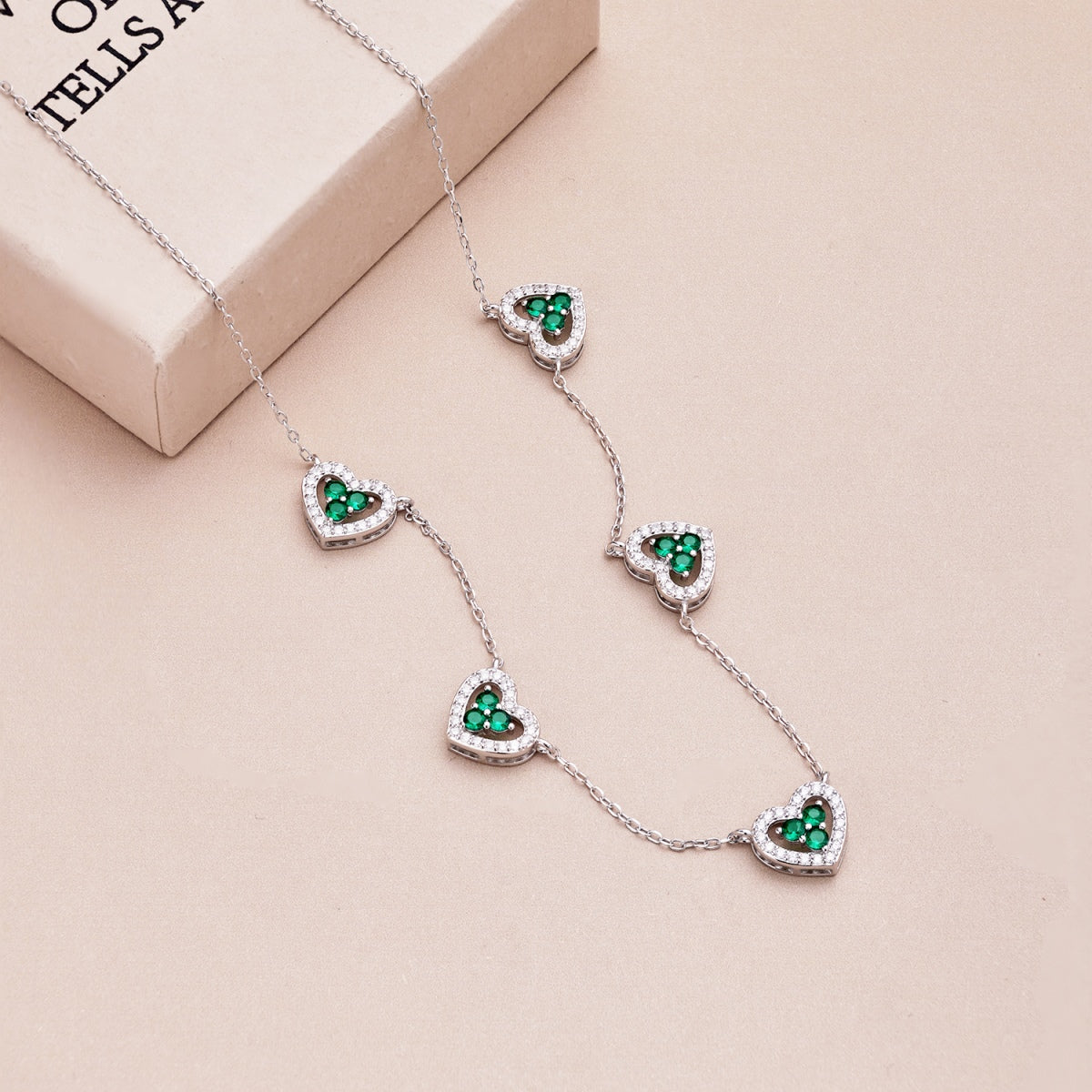 [Vivid Aurora]Sparkling Five Heart Necklace