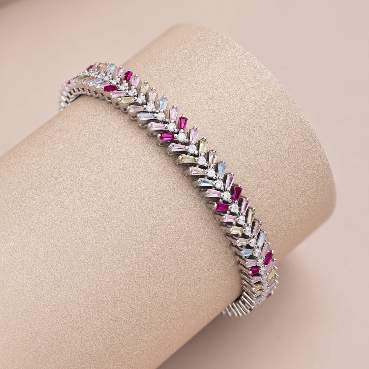 [Vivid Aurora]Dainty Radiant Emerald Cut Daily Bracelet