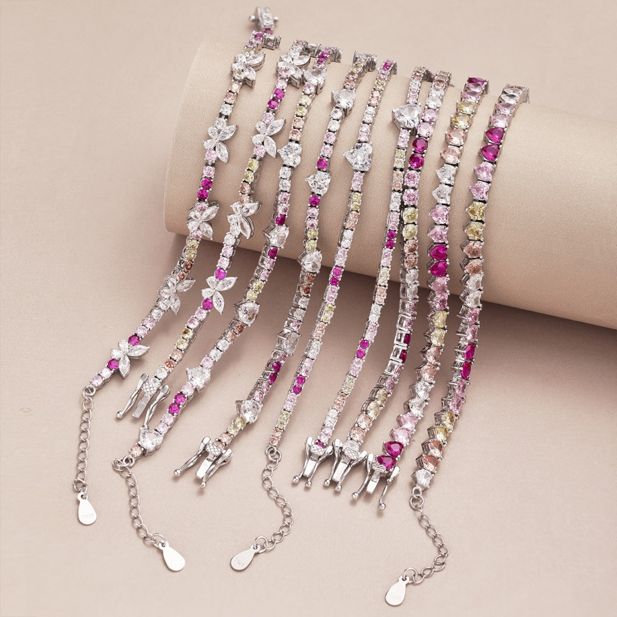 [Vivid Aurora]Romantic Heart Shape Round Cut Lover Bracelet