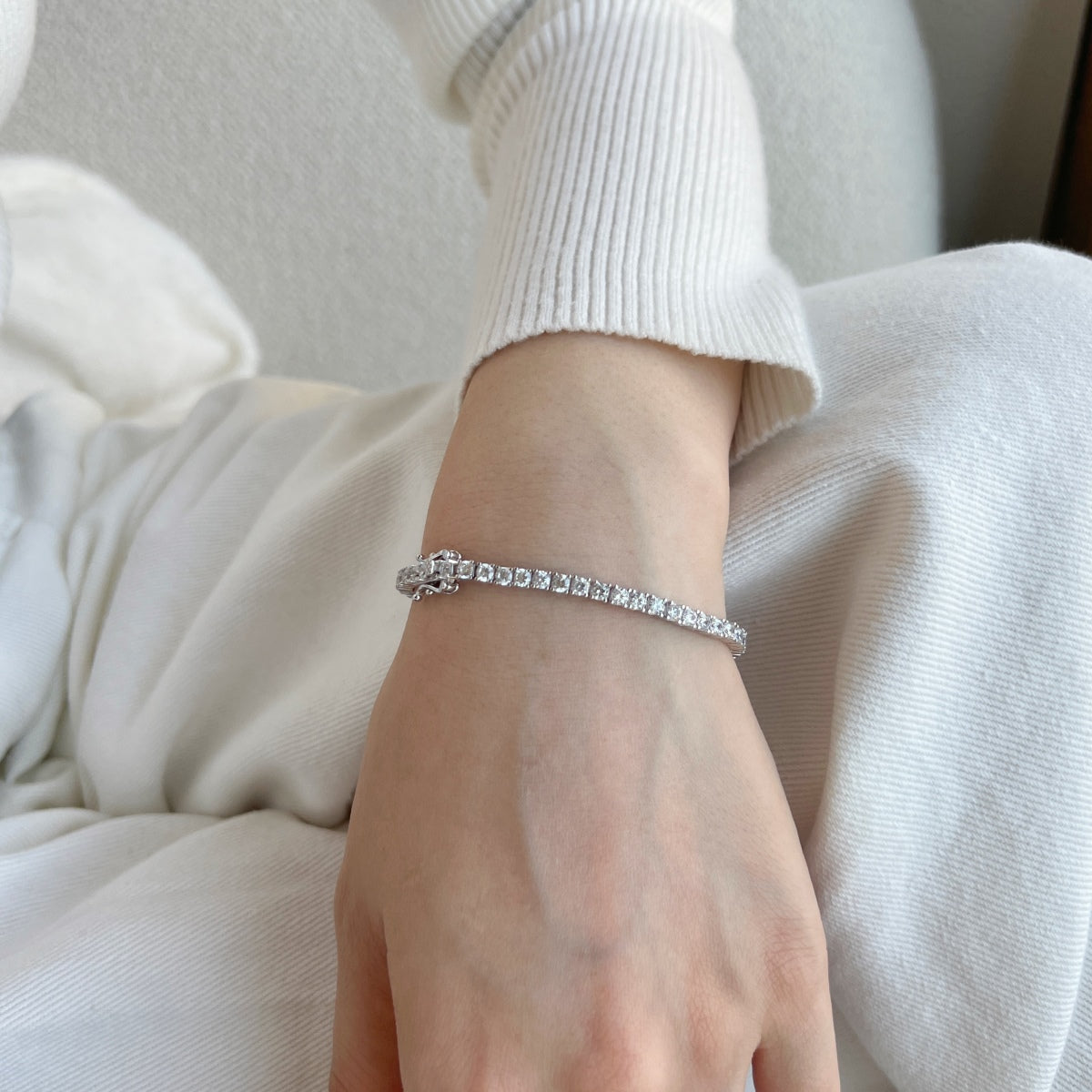 [Vivid Aurora]Dainty Charming Round Cut Tennis Bracelet