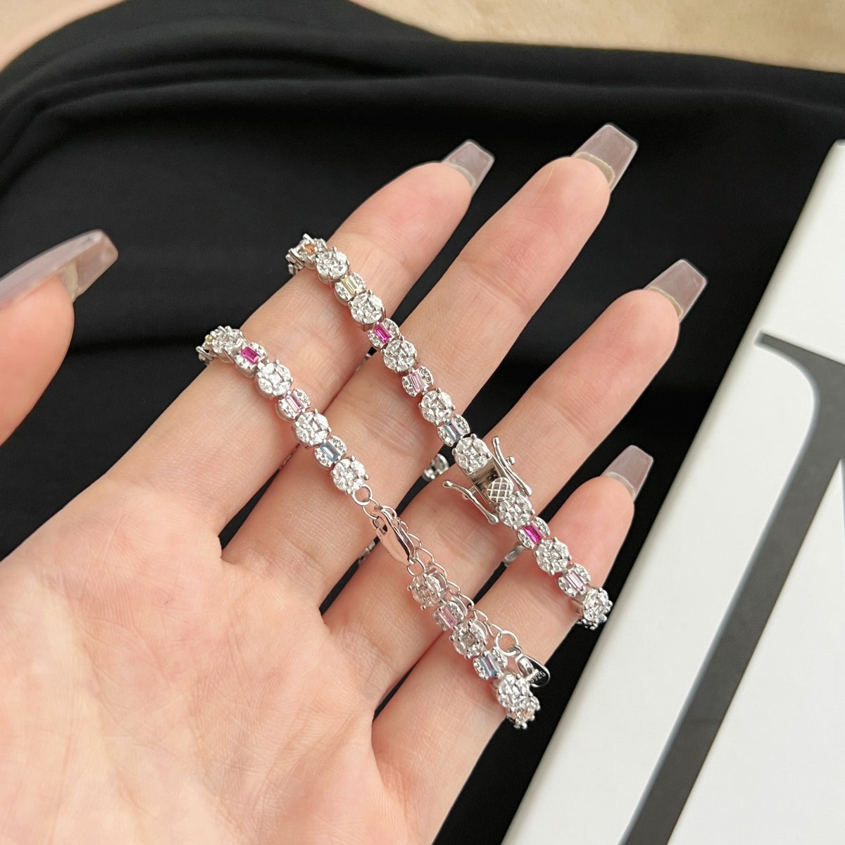 [Vivid Aurora]Dazzling Radiant Multi Cut Daily Bracelet